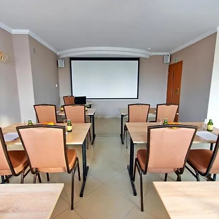 Hotel Wiatraczna-2